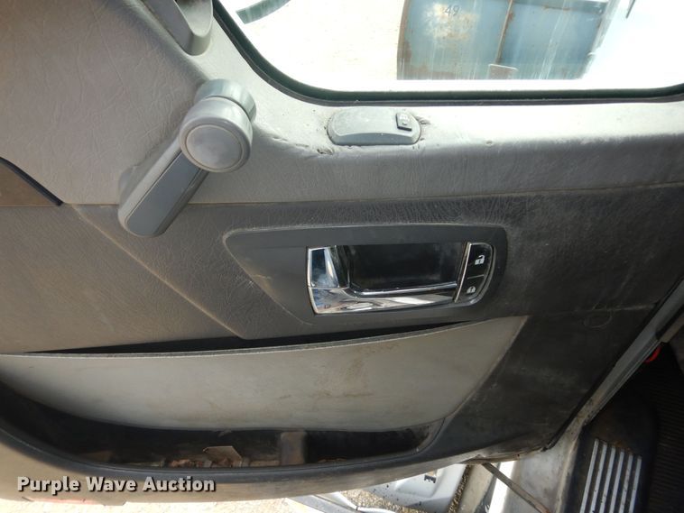 image for item DN1678 2010 Kenworth T800  dump truck