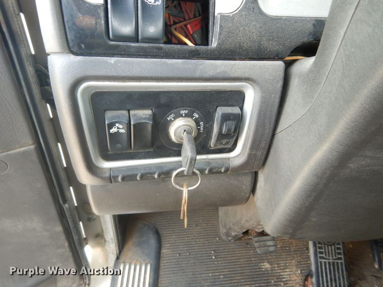 image for item DN1678 2010 Kenworth T800  dump truck