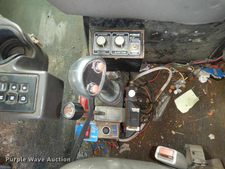 image for item DN1678 2010 Kenworth T800  dump truck