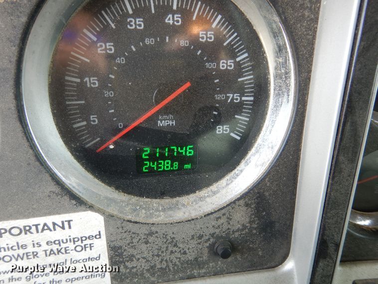 image for item DN1678 2010 Kenworth T800  dump truck