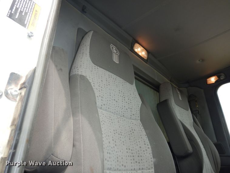 image for item DN1678 2010 Kenworth T800  dump truck