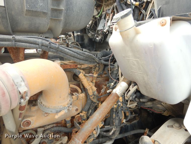 image for item DN1678 2010 Kenworth T800  dump truck