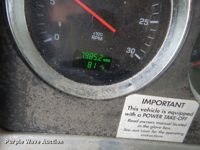 image for item DN1678 2010 Kenworth T800  dump truck