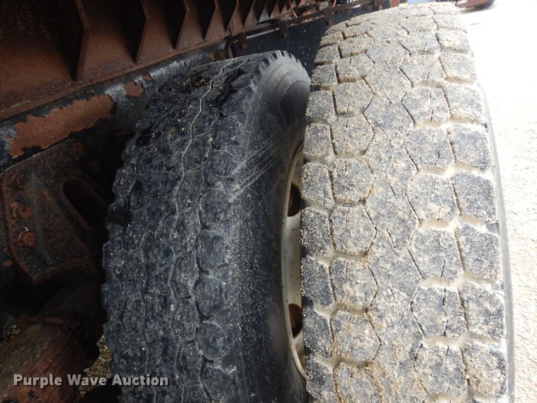 image for item DN1678 2010 Kenworth T800  dump truck