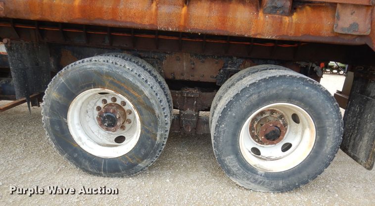 image for item DN1678 2010 Kenworth T800  dump truck