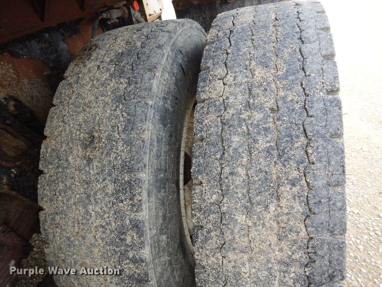 image for item DN1678 2010 Kenworth T800  dump truck