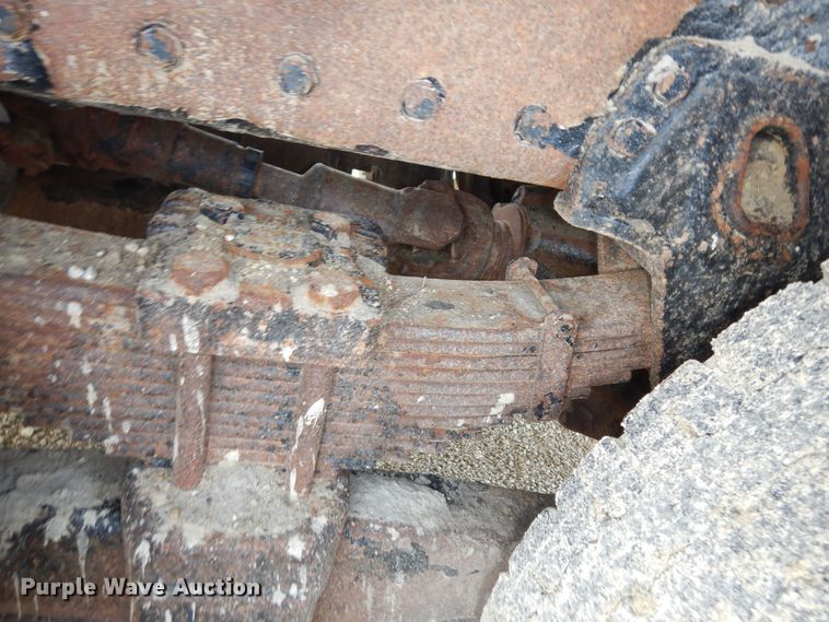 image for item DN1678 2010 Kenworth T800  dump truck