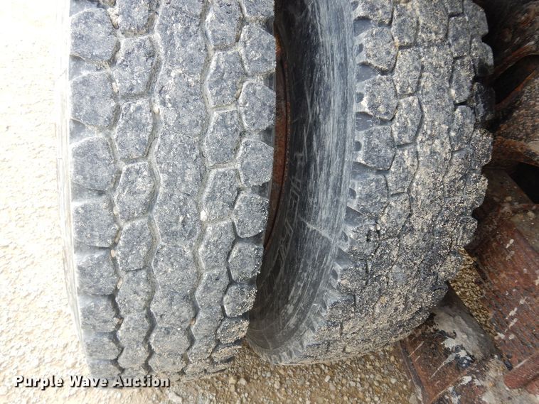 image for item DN1678 2010 Kenworth T800  dump truck