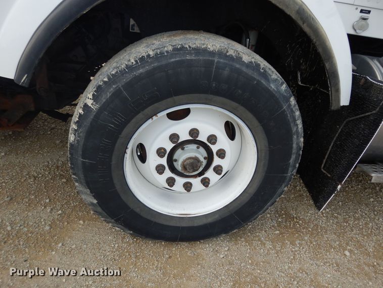 image for item DN1678 2010 Kenworth T800  dump truck