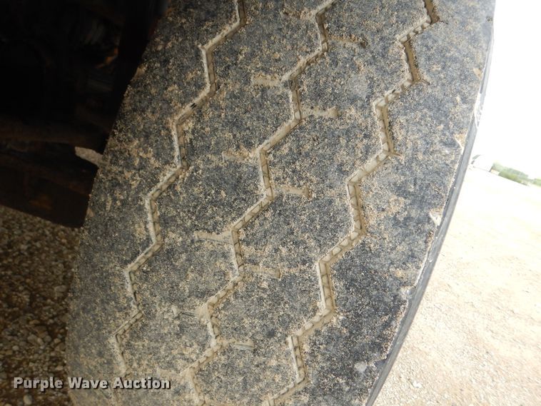 image for item DN1678 2010 Kenworth T800  dump truck