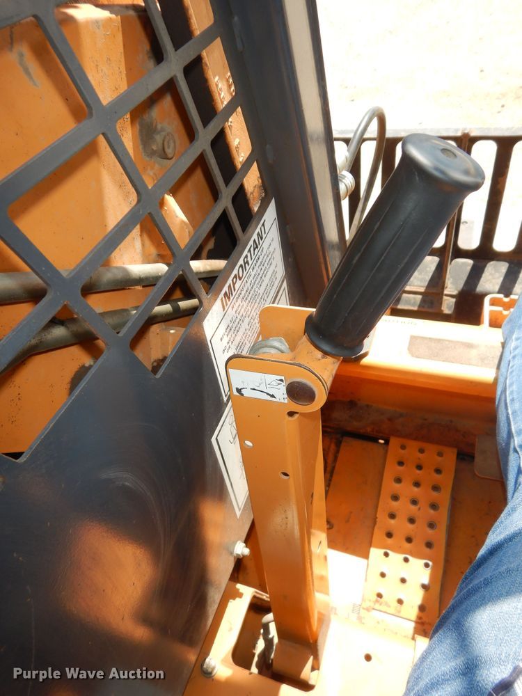 image for item DN1729 2001 Case 1845C  skid steer loader