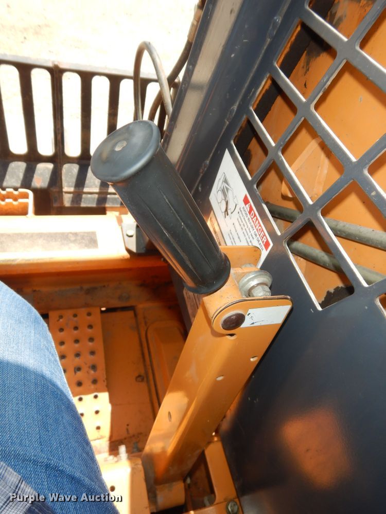 image for item DN1729 2001 Case 1845C  skid steer loader