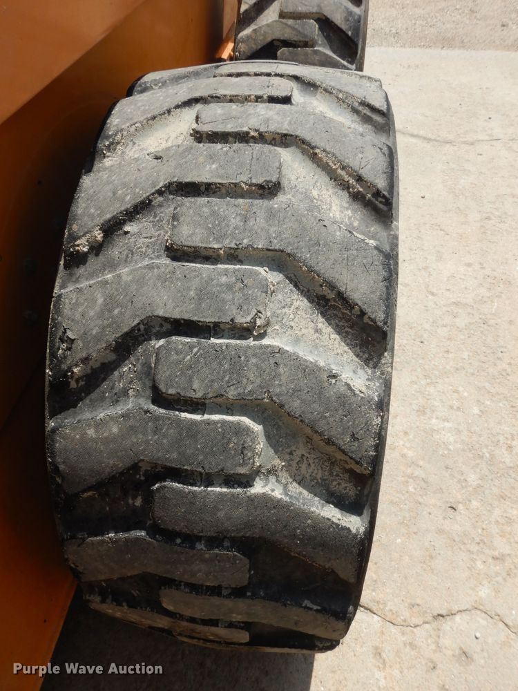 image for item DN1729 2001 Case 1845C  skid steer loader