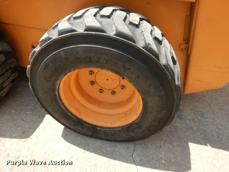 image for item DN1729 2001 Case 1845C  skid steer loader