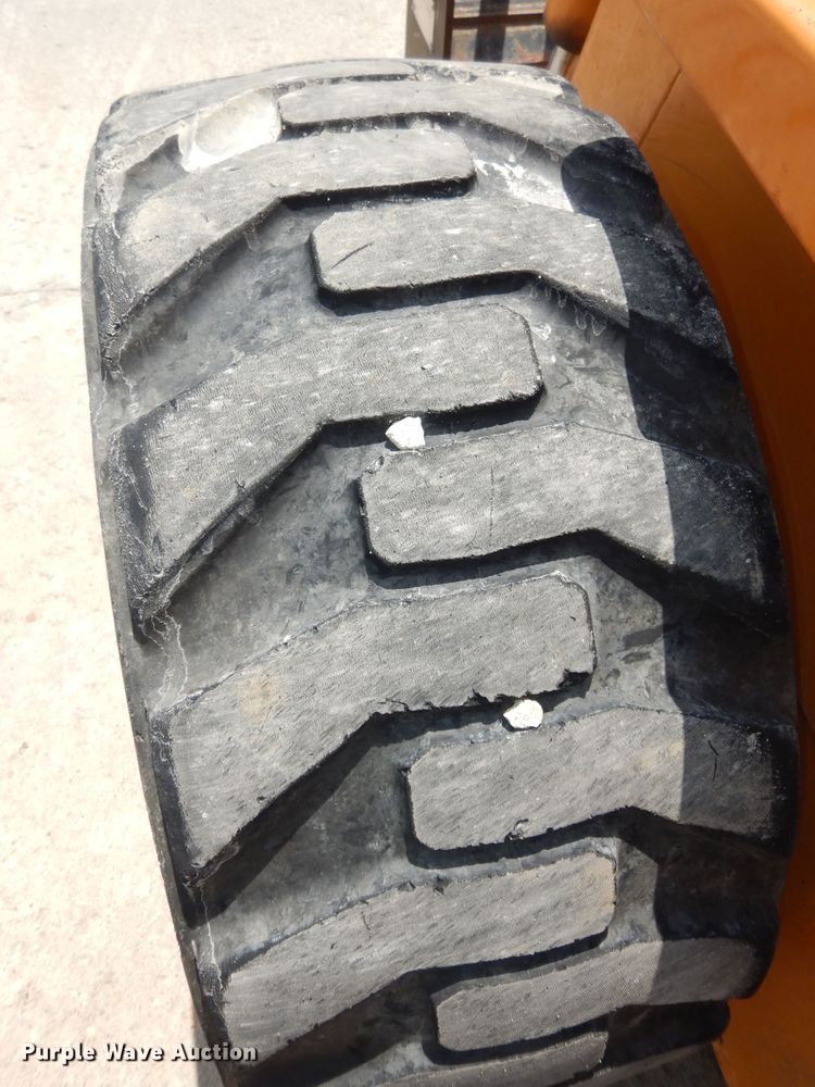 image for item DN1729 2001 Case 1845C  skid steer loader