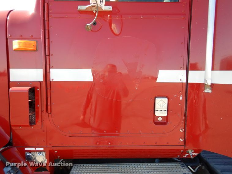 image for item DN5374 1994 International 9400  semi truck