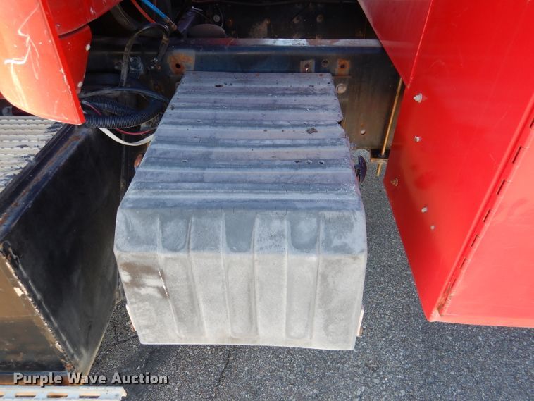 image for item DN5374 1994 International 9400  semi truck