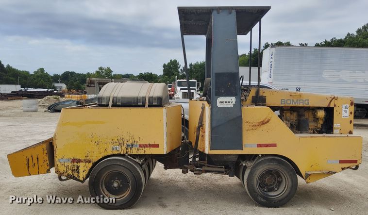 image for item DN6833 1994 Bomag BW11R  pneumatic roller