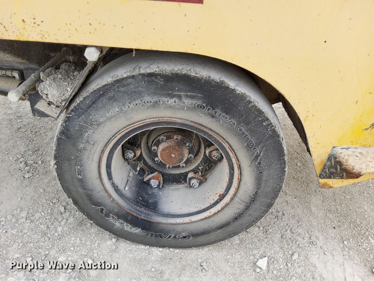 image for item DN6833 1994 Bomag BW11R  pneumatic roller