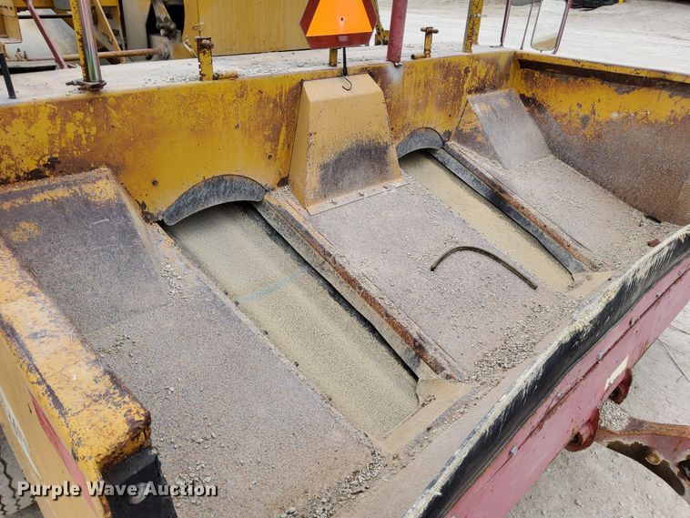 image for item DN6834 1969 Etnyre  chip spreader