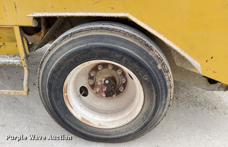 image for item DN6834 1969 Etnyre  chip spreader