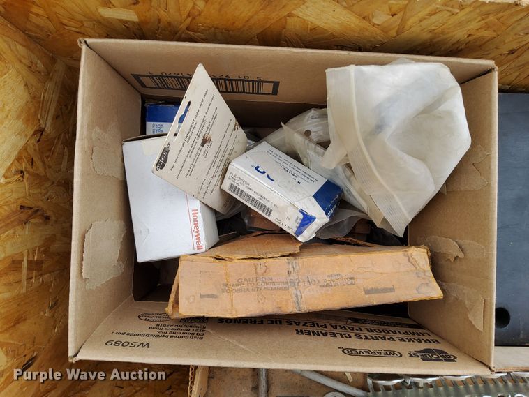 image for item DN6834 1969 Etnyre  chip spreader