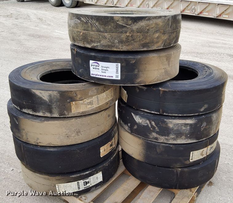 image for item DN6835 (10) tires