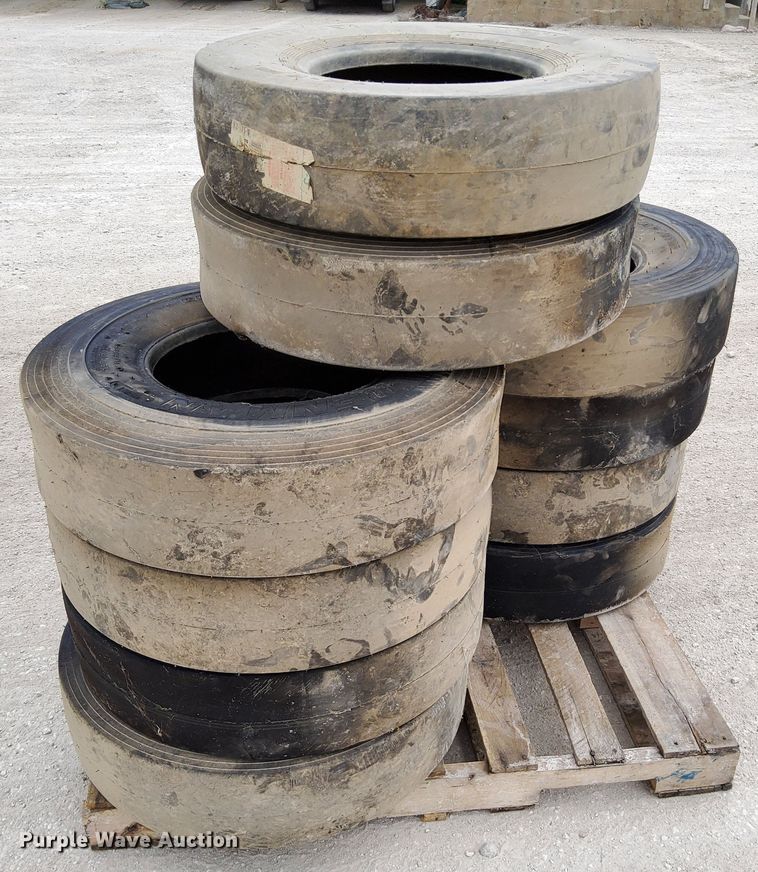 image for item DN6835 (10) tires