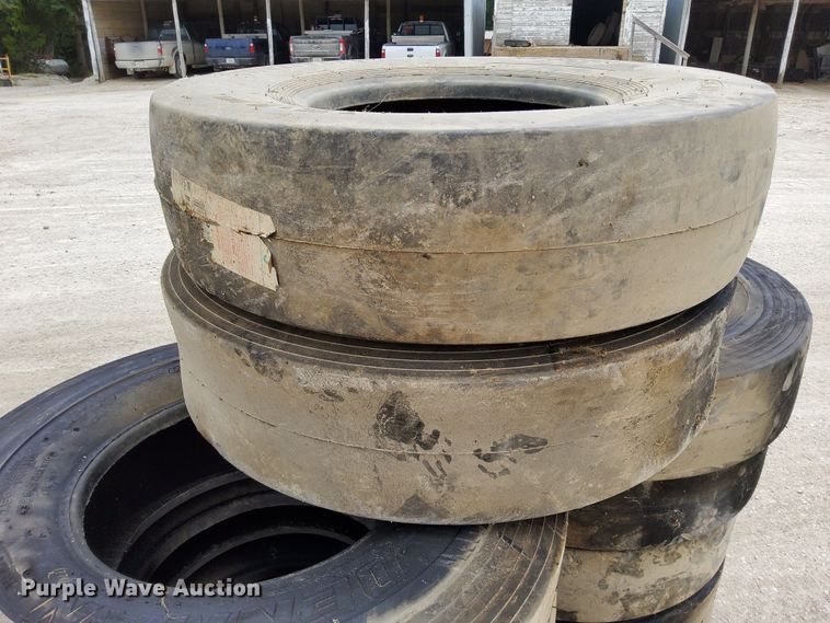 image for item DN6835 (10) tires