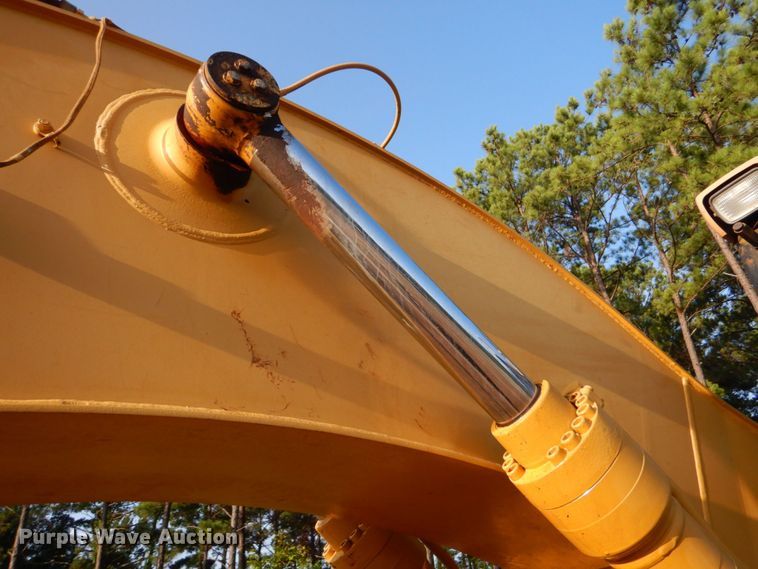 image for item DO1477 2007 Caterpillar 320CL  excavator