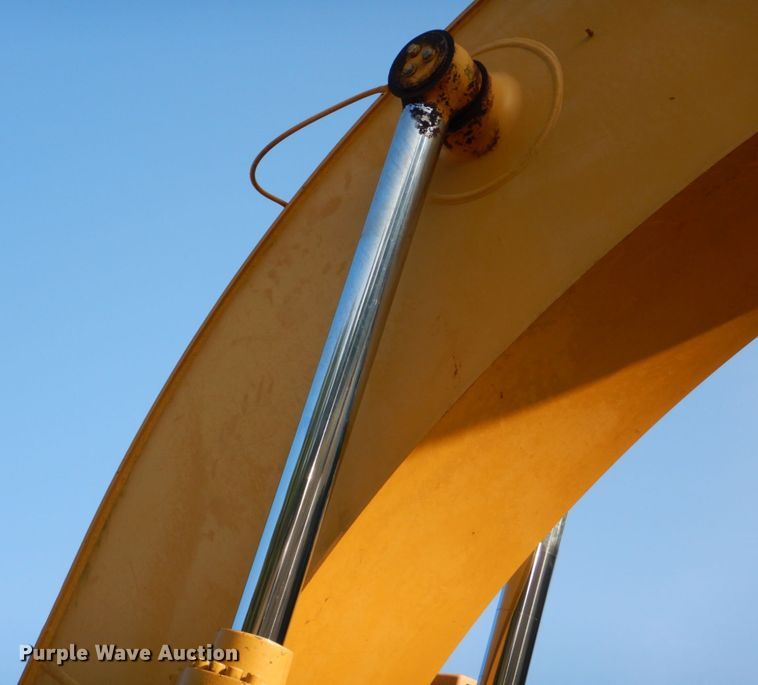 image for item DO1477 2007 Caterpillar 320CL  excavator