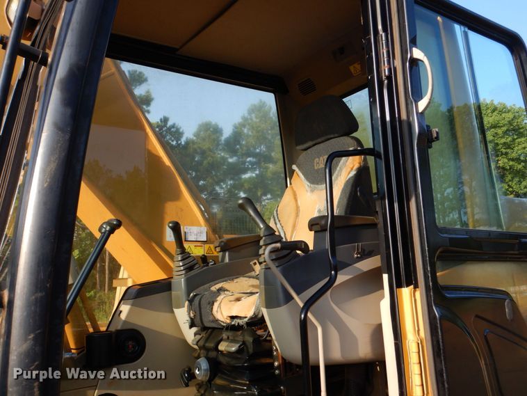 image for item DO1477 2007 Caterpillar 320CL  excavator