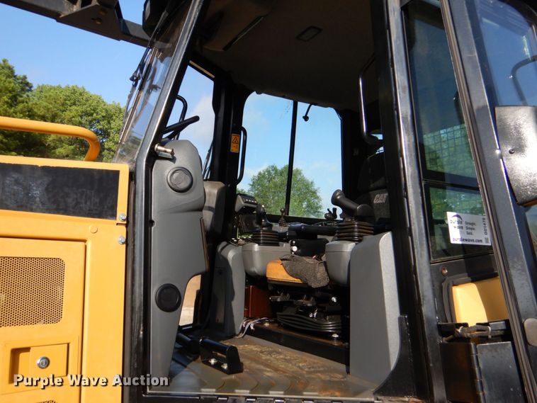 image for item DO1478 2011 Caterpillar D6K XL  dozer