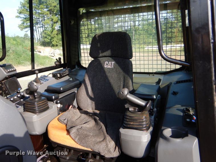 image for item DO1478 2011 Caterpillar D6K XL  dozer