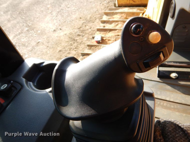 image for item DO1478 2011 Caterpillar D6K XL  dozer