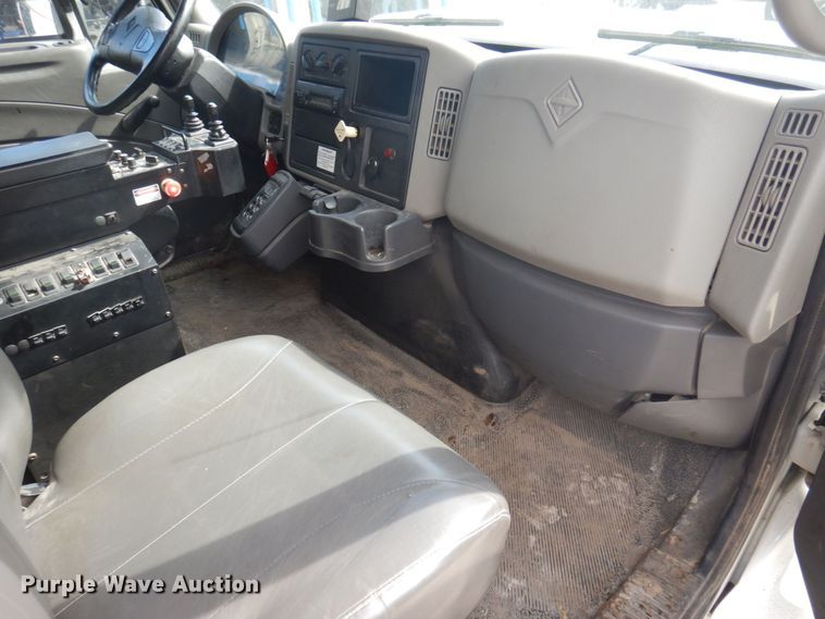 image for item DP0299 2011 International WorkStar 7400  dump truck