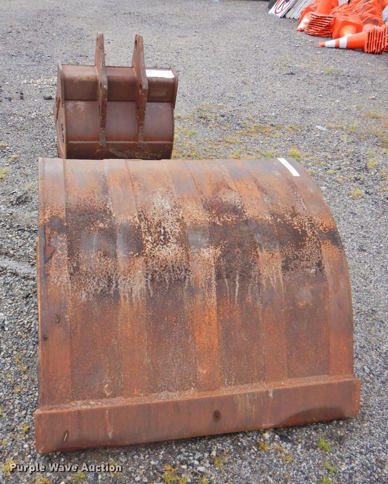 image for item DP4738 (2) backhoe buckets