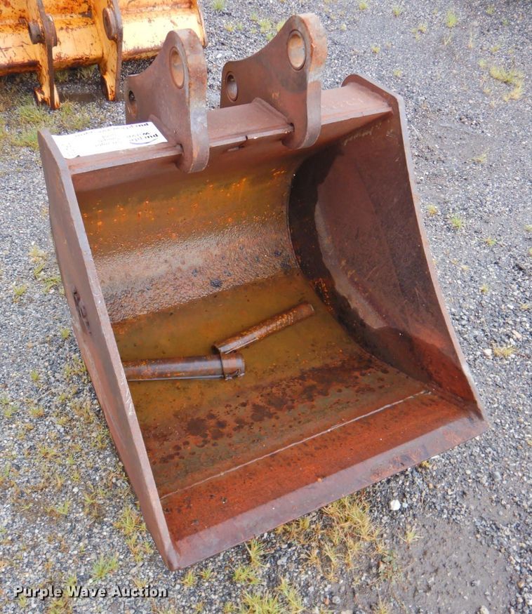 image for item DP4738 (2) backhoe buckets