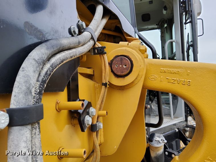 image for item DR0931 2009 Caterpillar 12M  VHP Plus motor grader