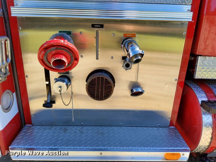 image for item DR0944 1992 Ford LS9000  tanker fire truck