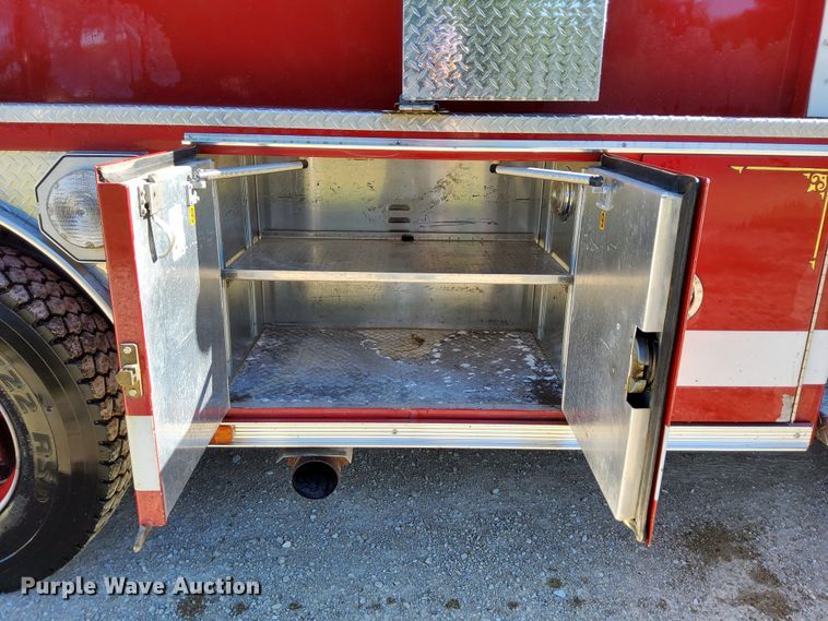 image for item DR0944 1992 Ford LS9000  tanker fire truck