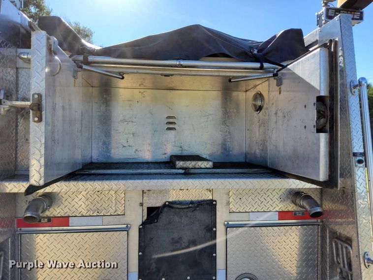 image for item DR0944 1992 Ford LS9000  tanker fire truck