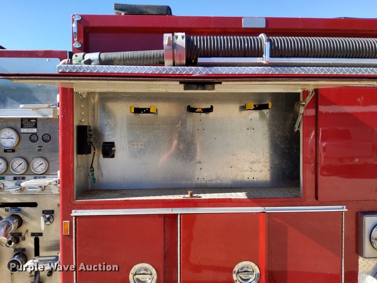 image for item DR0944 1992 Ford LS9000  tanker fire truck