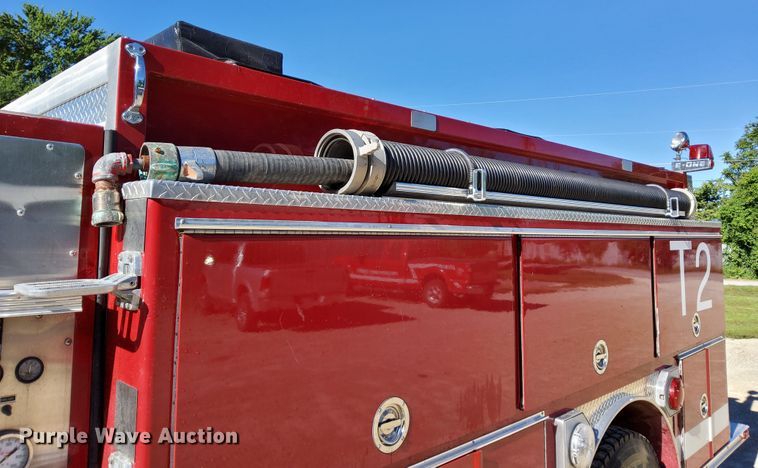 image for item DR0944 1992 Ford LS9000  tanker fire truck