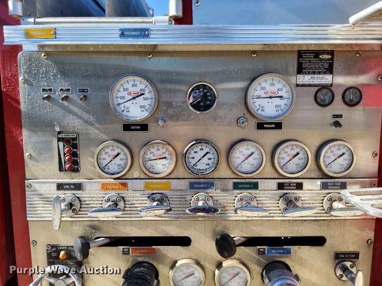 image for item DR0944 1992 Ford LS9000  tanker fire truck