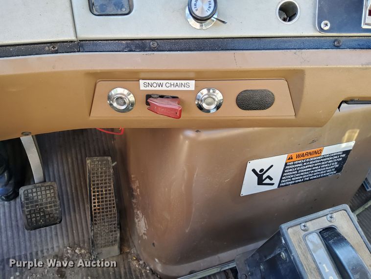 image for item DR0944 1992 Ford LS9000  tanker fire truck