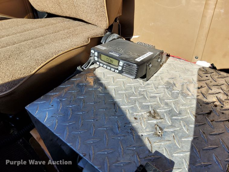 image for item DR0944 1992 Ford LS9000  tanker fire truck