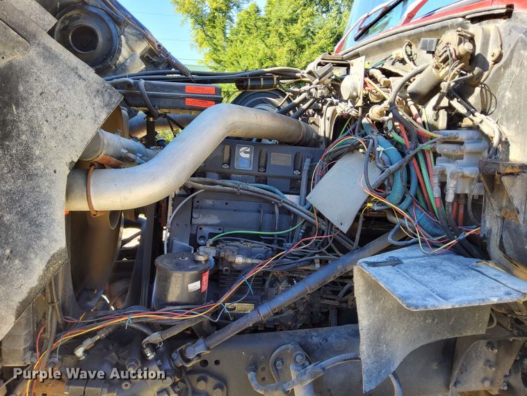 image for item DR0944 1992 Ford LS9000  tanker fire truck