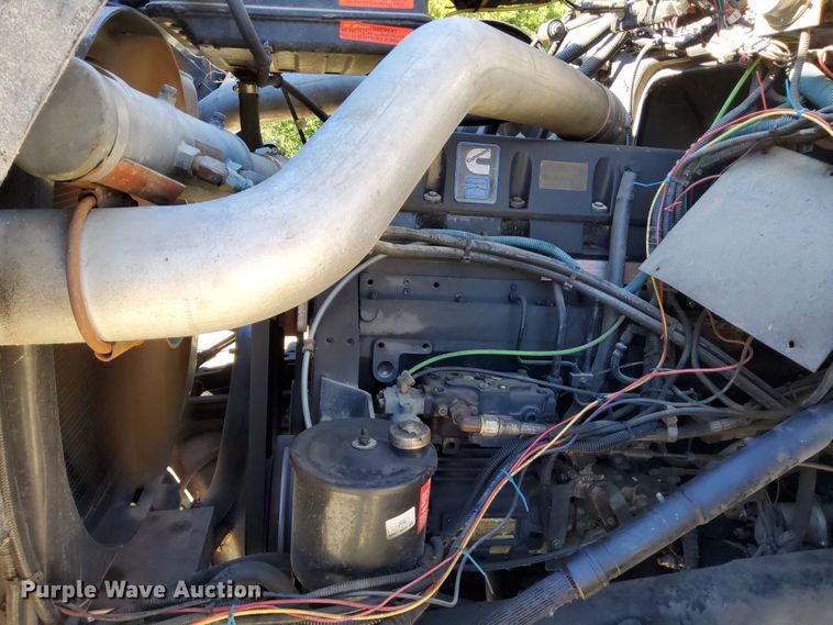 image for item DR0944 1992 Ford LS9000  tanker fire truck