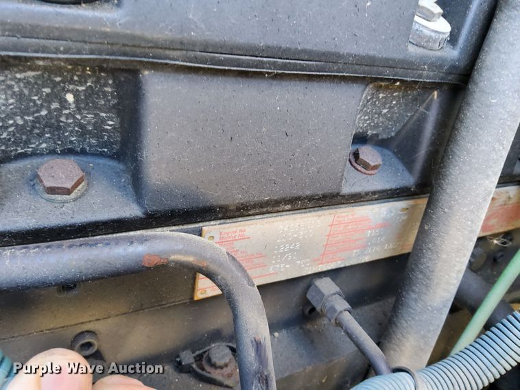 image for item DR0944 1992 Ford LS9000  tanker fire truck